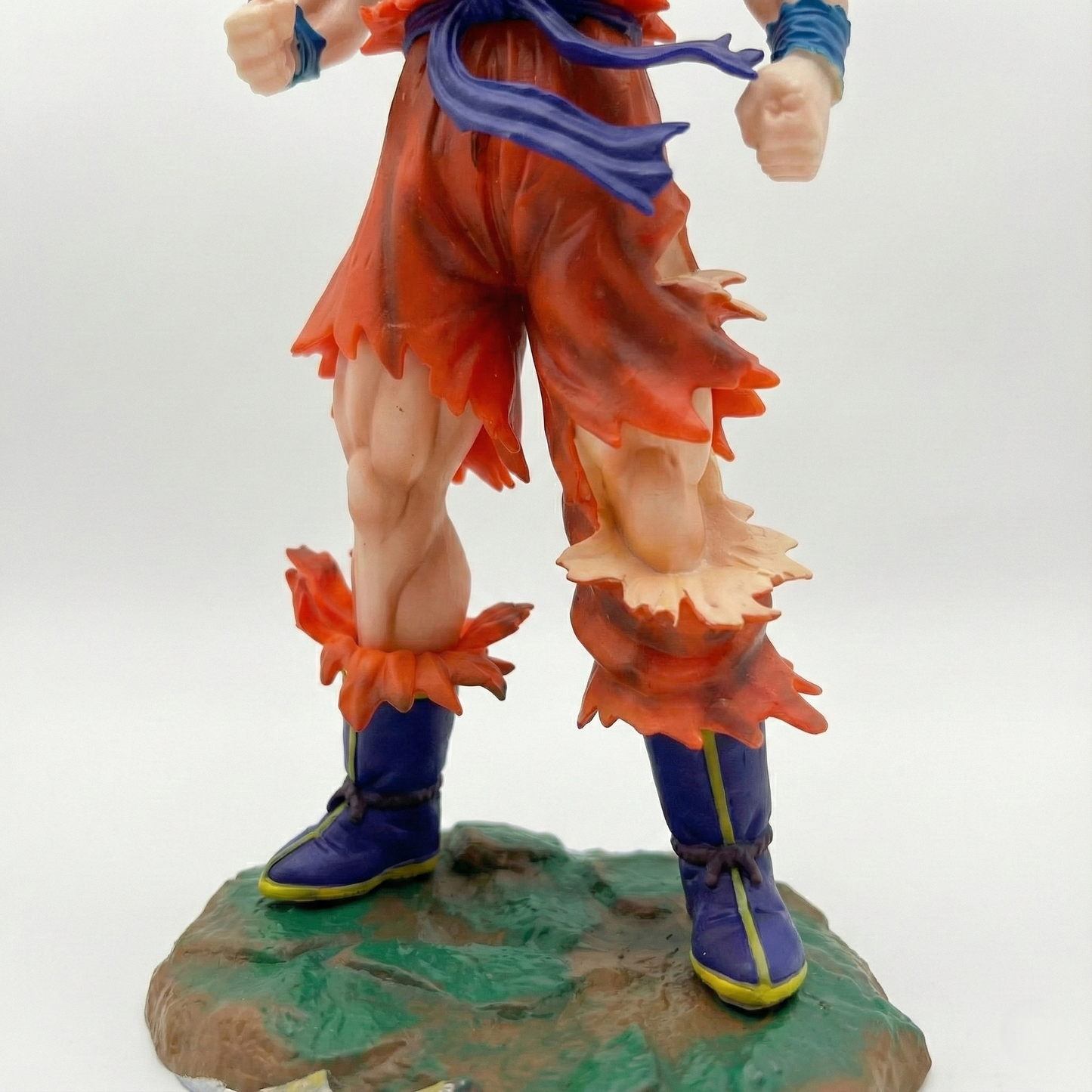 Super Saiyan Goku Figure 23cm | Dragon Ball Z