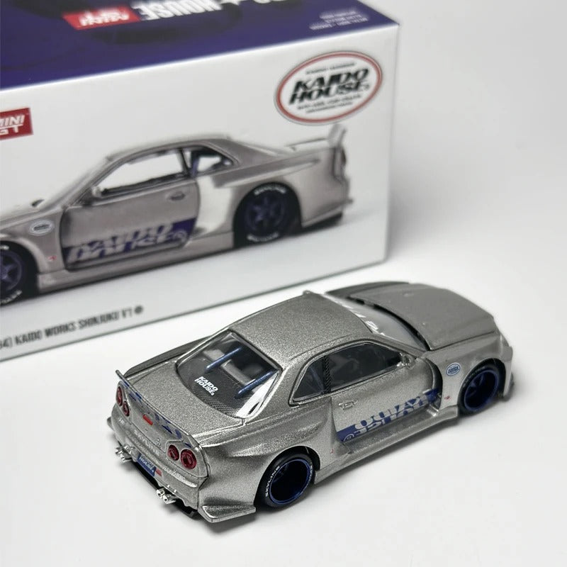 Kaido House x Mini GT Nissan Skyline GT-R R34 | Shinjuku V1 Kaido Works | 1:64 Diecast Model Car
