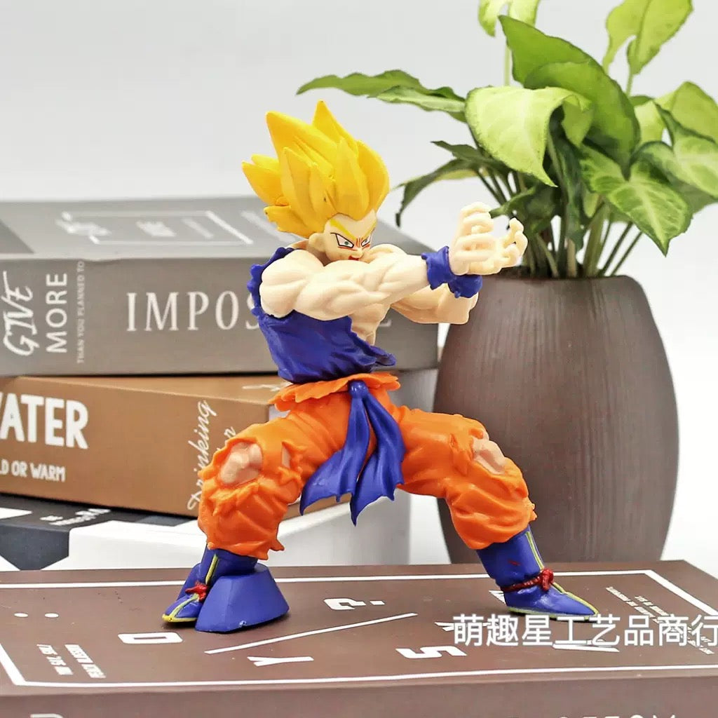 Super Saiyan Goku 15cm Figure | Kamehameha Battle Pose DBZ Statue
