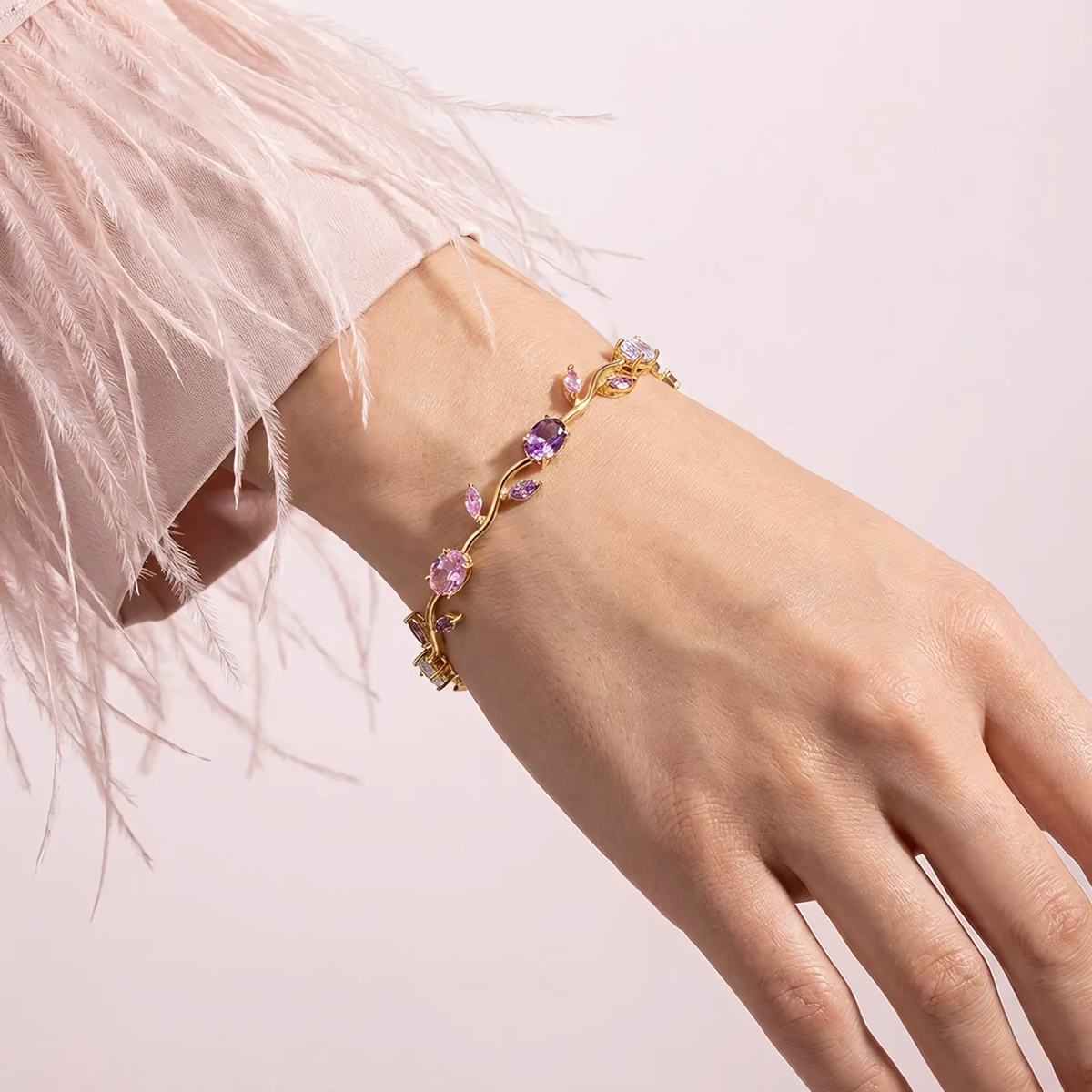 Flora Gold tulip vine bracelet