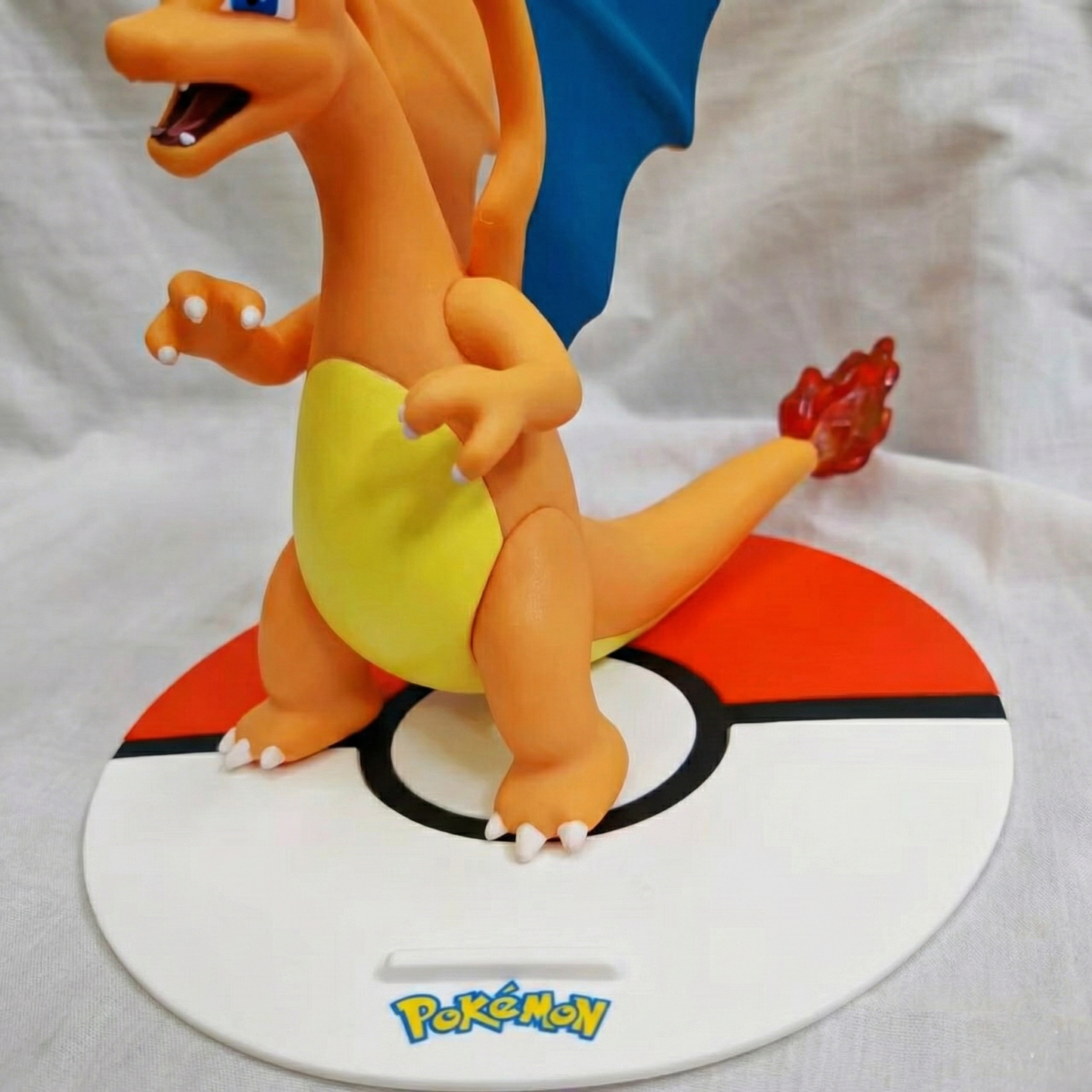 Pokémon Charizard Action Figure | Premium Pokémon Decoration Piece with Pokéball Base
