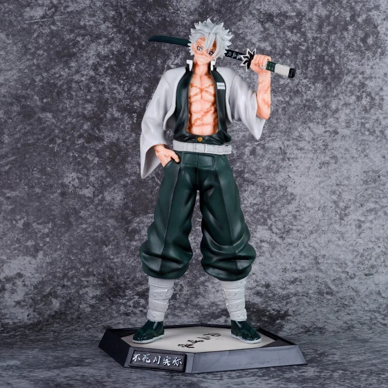 Sanemi Shinazugawa Demon Slayer action figure 30 cm, showing his scarred torso, white hair, and Nichirin blade. High-quality PVC statue on a hexagonal base.