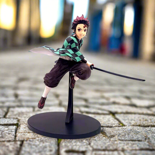 Demon Slayer Tanjuurou Kamado Attacking Pose Action Figure